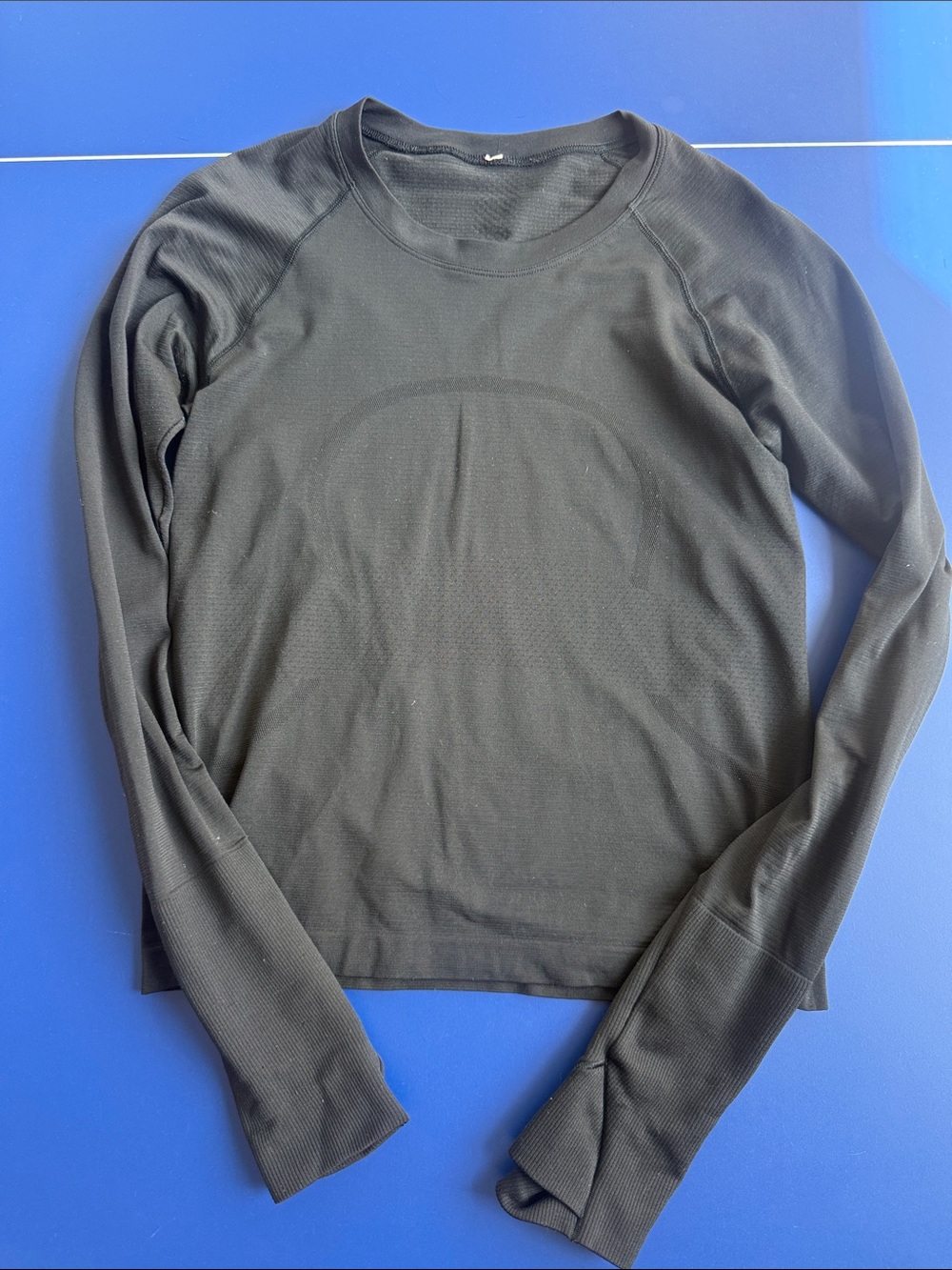 Women Lululemon Black Performance Long-Sleeve performance top